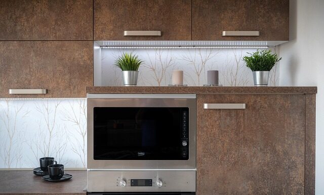 Jak po angielsku nazywa się lodówka?