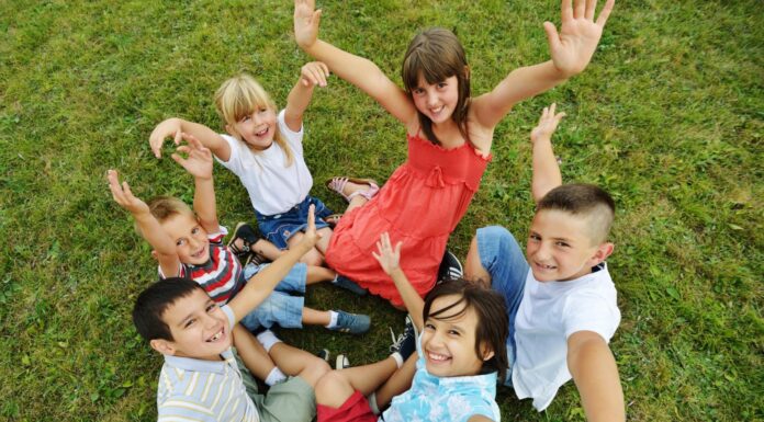 Kreatywne zajęcia na koloniach dla dzieci kolonie dla dzieci
